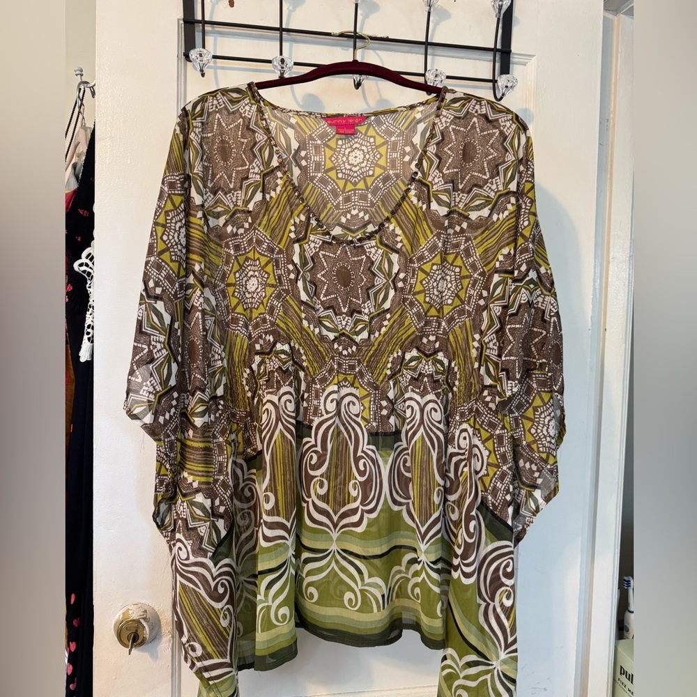 Sunny Leigh Green and Brown Geometric Tunic